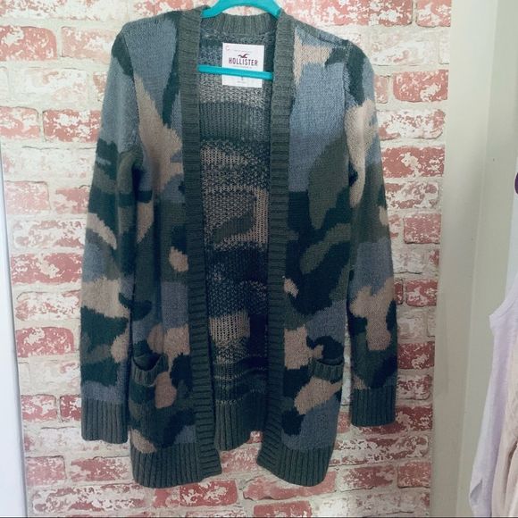 Hollister Sweaters - Hollister Camouflage Long Open Cardigan Sweater With Pockets SZ Small Oversized